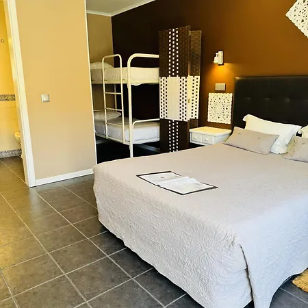 Πανσιόν Casa Pinha 3*