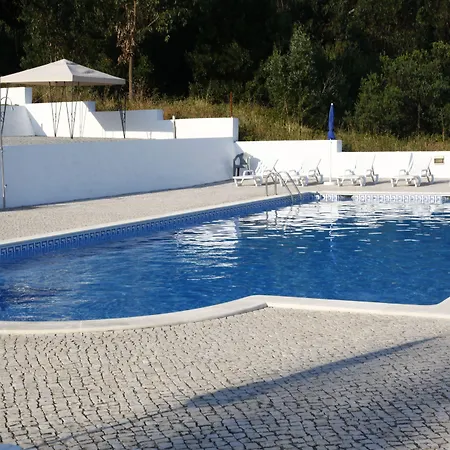 Casa Pinha Πανσιόν Figueira da Foz