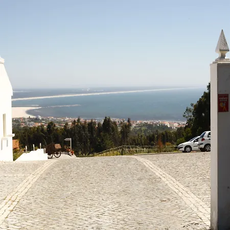 Πανσιόν Casa Pinha 3*